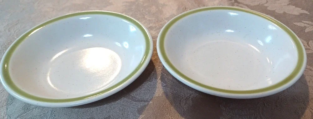 2 VTG Stoneware Green Rim Speckled 5 1/2